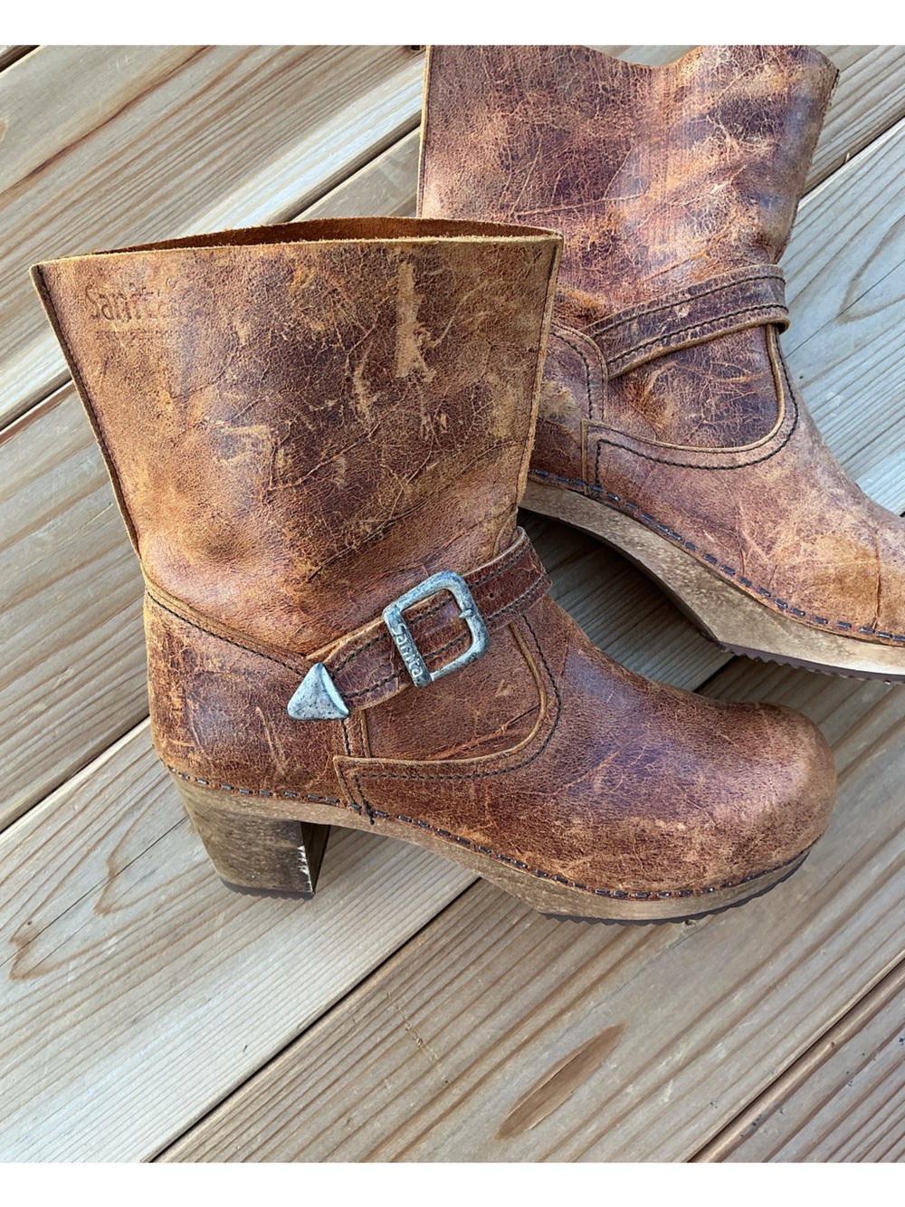 Sanita Distressed Brown Leather Wood Heel Buckle Boots Boho Clog Size 8 New - Picture 8 of 16